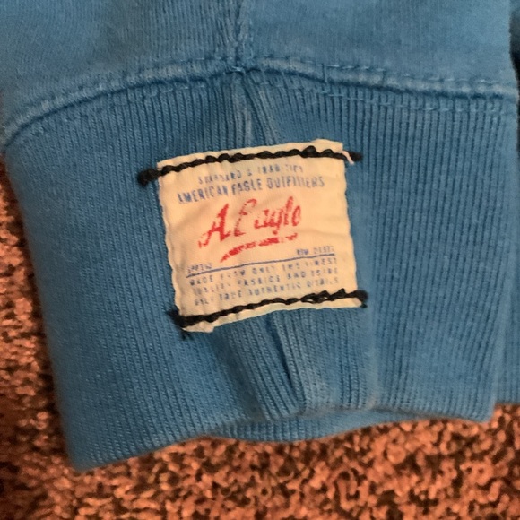 Beautiful blue vintage American eagle hoodie size medium. - Picture 4 of 5